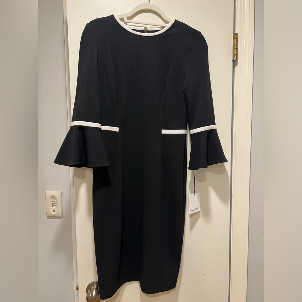 Calvin Klein Black and White dress with 3/4 Bell Sleeve NWT Size 4
